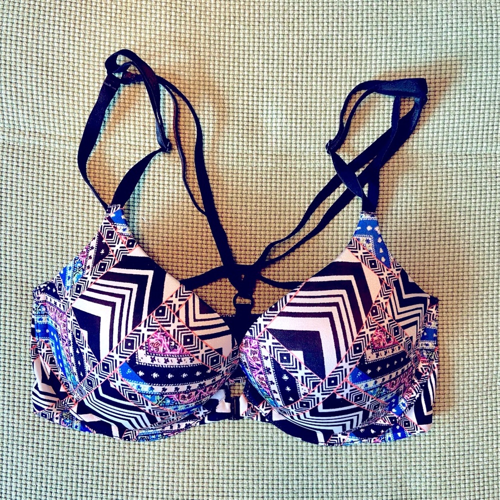 Victoria’s Secret 32D Very Sexy Push Up Bra